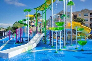 Children’s area - Themed Kids Bedrooms | Games Area | Screened Pool (Kissimmee)