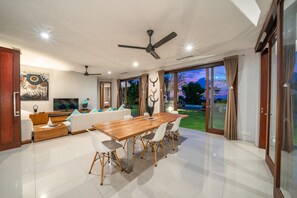 Interior - The Ultimate 5 Star Holiday Villa in Kabupaten Badung with Private Pool, Bali Villa 2097 (Bali)