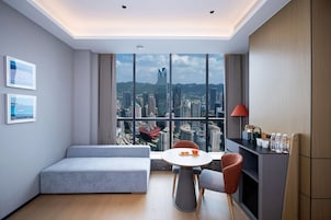 Luxury Quadruple Room | Down comforters, blackout drapes, soundproofing, iron/ironing board