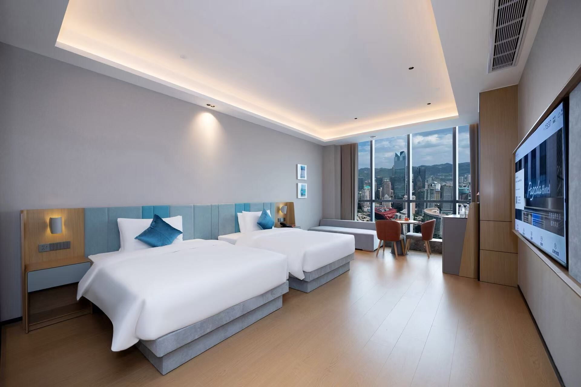 豪华双床房 | 羽绒被、遮光窗帘、隔音、熨斗/熨板