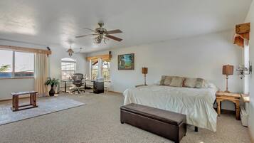 4 bedrooms, in-room safe, desk, travel crib