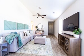 Smart TV, stereo, offices