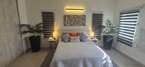 2 Schlafzimmer, Zimmersafe, Schreibtisch, Bügeleisen/Bügelbrett