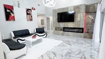 TV connectée, cheminée