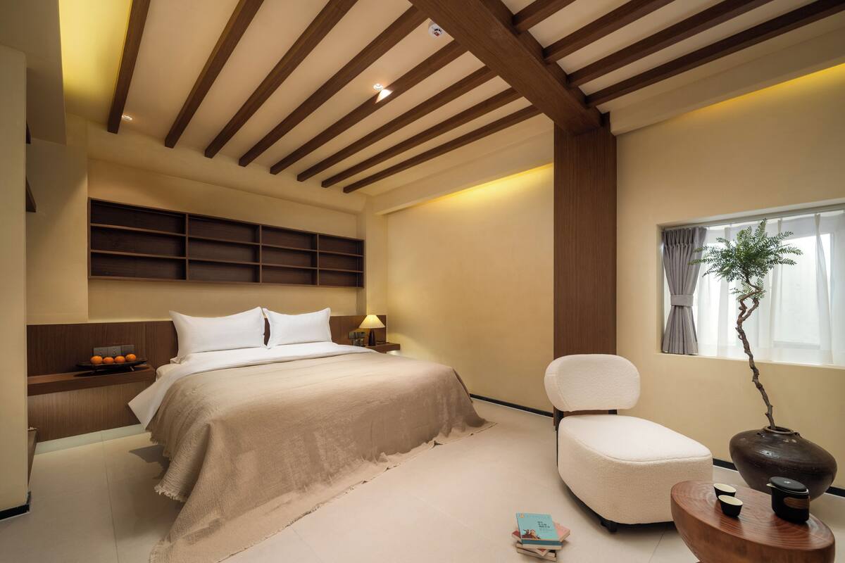 Kamar Double Comfort | Selimut bulu angsa, Wi-Fi gratis, dan didekorasi berbeda-beda