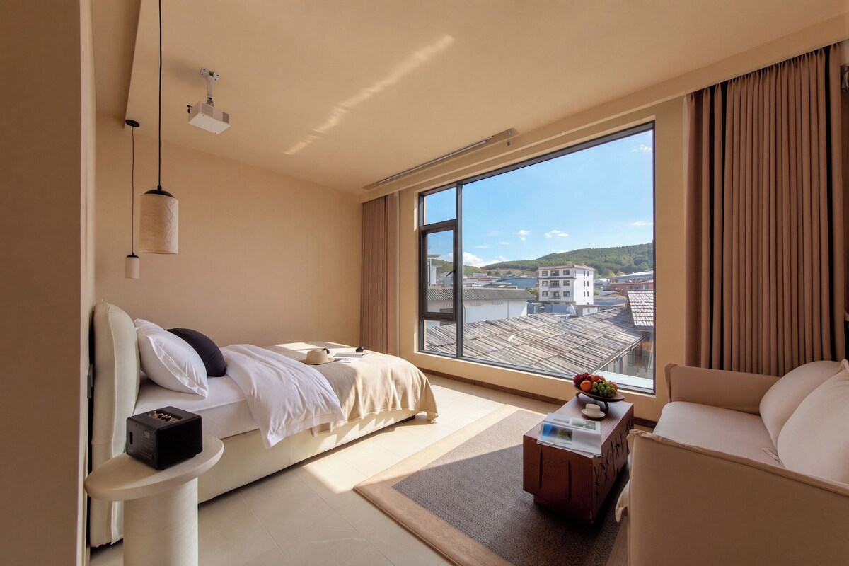 Design Double Room | Down duvets, free WiFi, individually decorated