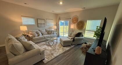 Spacious 4-bedroom house in tranquil Lexington near Lake Murray