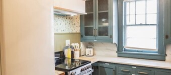 The Hansom Park Cottage Duplex