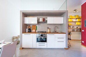 Oven, stovetop, dishwasher