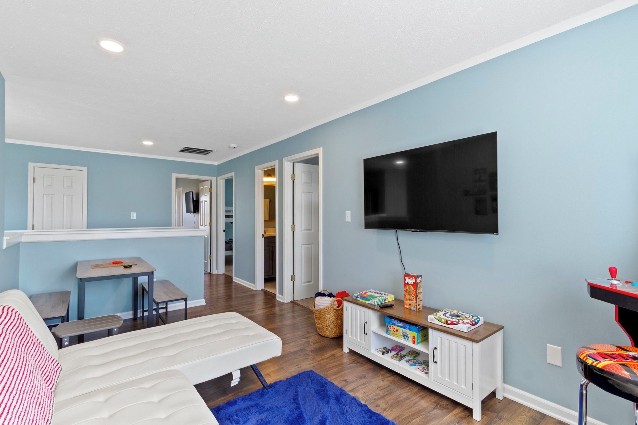 Smart TV, video games, printers