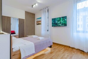1 chambre, fer et planche à repasser, Wi-Fi, draps fournis