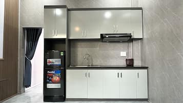 Departamento básico | Cocina privada | Refrigerador