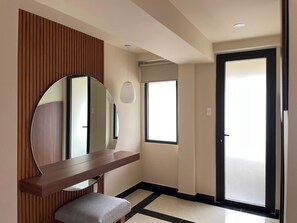 Escritorio y wifi gratis