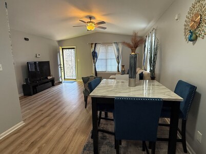 Blue Jay’s Nest
3bed/2bth, quick access to Hwy 29