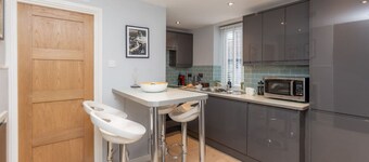 River Cabin Mills Cottage - From 450 Per Night