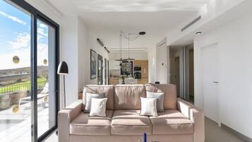 Villa, 2 Bedrooms, Terrace | Living area