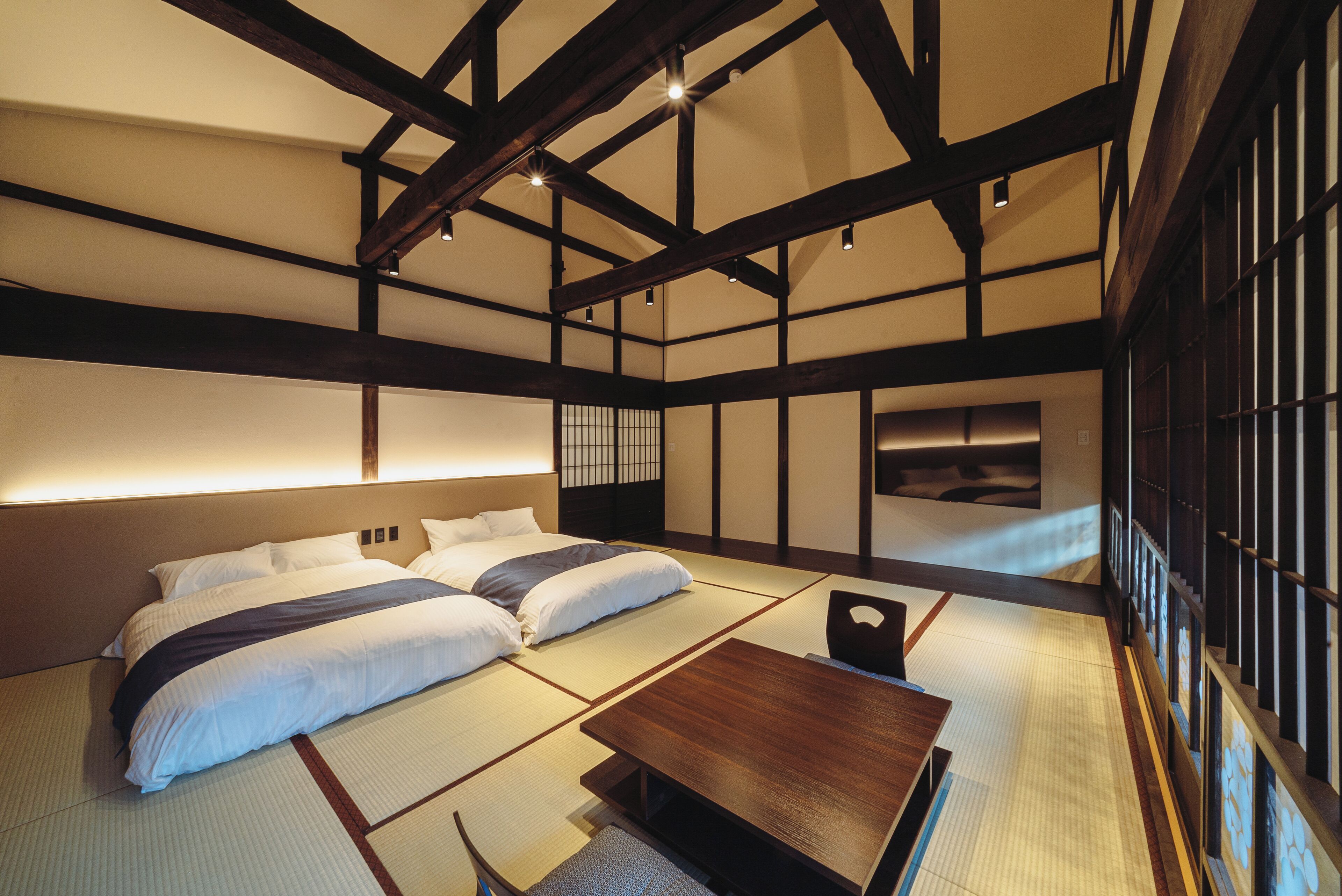 4 人部屋 | WiFi (無料)