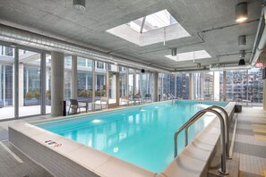 Pool - Blueground | The Loop, pool & gym, nr Willis (Chicago)