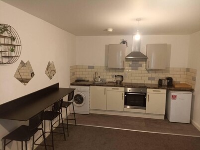 Leicester - Apartment - Sleeps 4 - 97WS