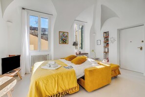 1 bedroom, iron/ironing board, free WiFi, bed sheets