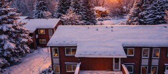 Spacious Sun Valley Condo with Private Creekside Deck