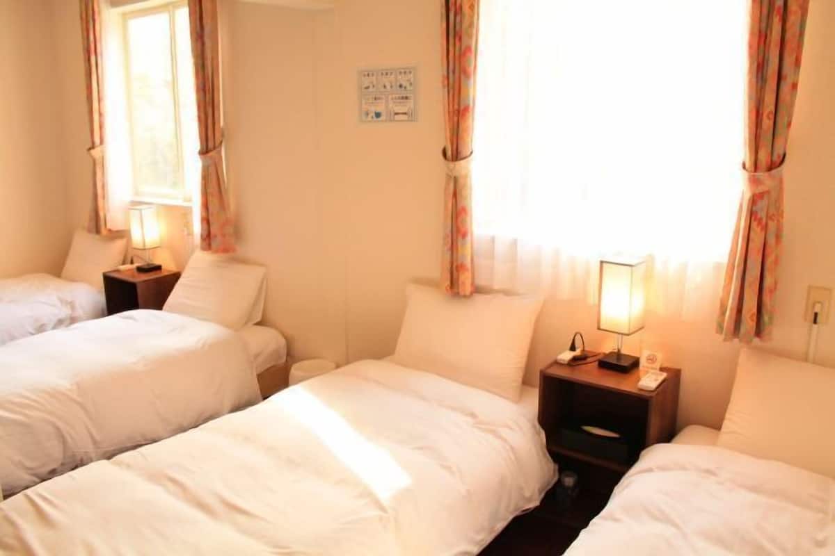 Down duvets, free WiFi