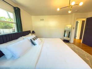 3 chambres, bureau, fer et planche à repasser, Wi-Fi gratuit