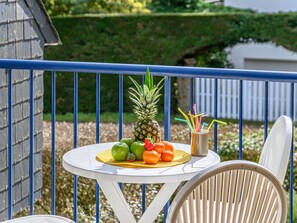 Outdoor dining - Phare de Kernevest by Interhome (Saint Philibert)