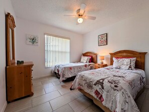 4 chambres, bureau, fer et planche à repasser, Wi-Fi gratuit