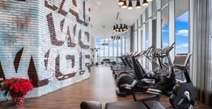 Fitness facility - 39th Floor Oceanfront Penthouse with Pool & Gym (Hollywood)