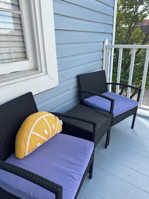 Property grounds - Classic Meets Contemporary- A Pink & Green Haven in the Heart of Charleston (Charleston)
