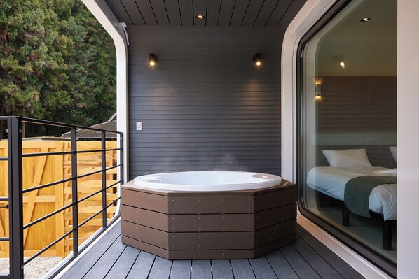 Bain à remous privé