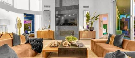 تلفزيون ذكي، كُتُب