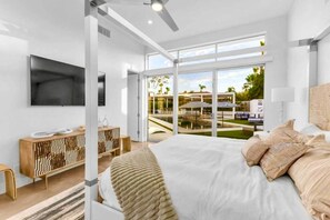 6 bedrooms, in-room safe, iron/ironing board, free WiFi