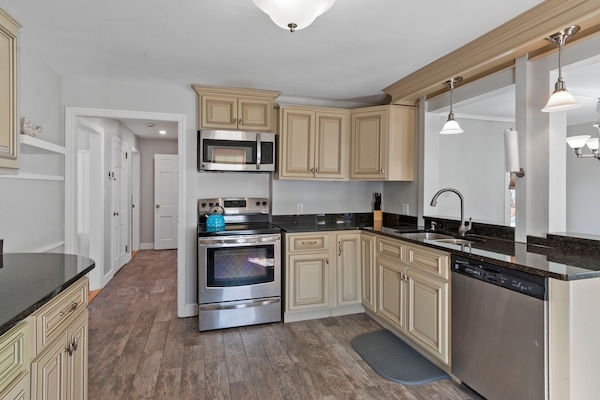 Microwave, oven, stovetop, dishwasher