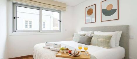 1 bedroom, iron/ironing board, travel cot, free WiFi