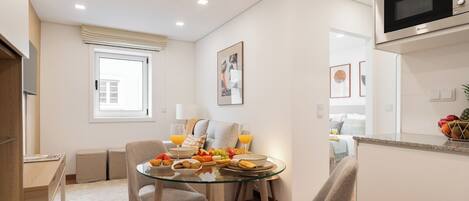 تناول الطعام