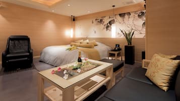 Soundproofing, free WiFi, bed sheets