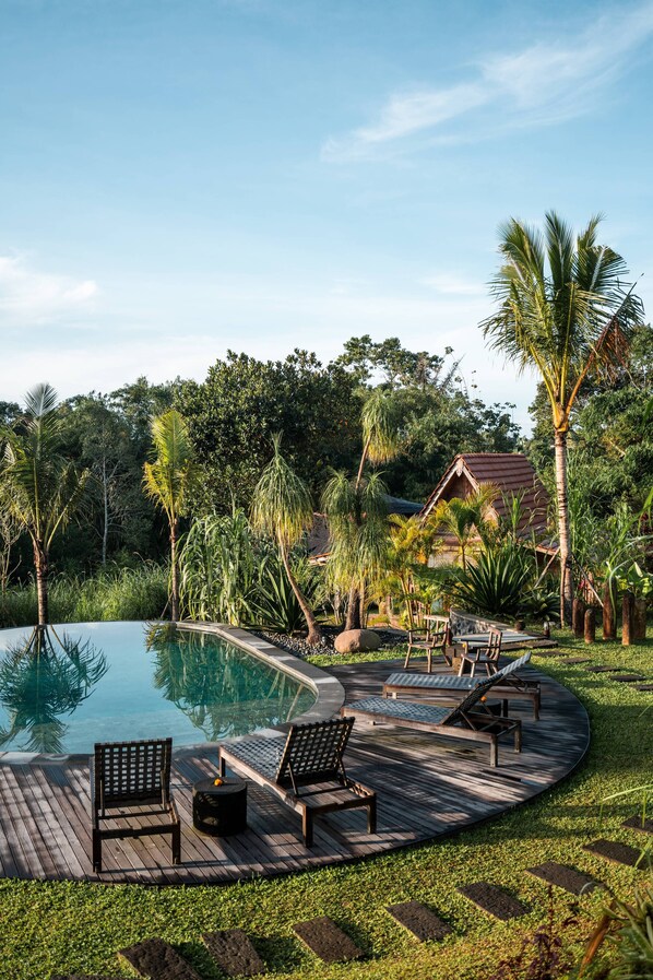 Exterior detail - Desa Seni  (Baturiti)