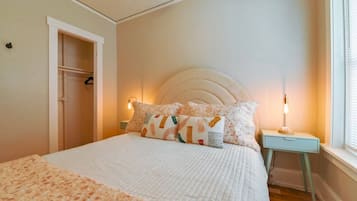 2 quartos, escrivaninha, Wi-Fi de cortesia, roupa de cama