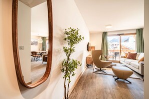 TV - La terrasse de Nyon: Brand new and cosy 3 bedrooms and cabin 3 bathrooms in centre of Morzine (MORZINE)