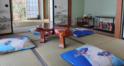 8minutes by walk to Nikko Station
Free Parking