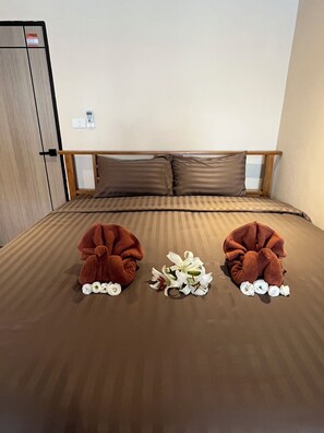 Triple Room, Non Smoking, City View | Free WiFi - Tian Ming Hostel (Bophut)