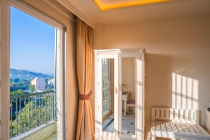 Superior Double Room | Balcony - Moustache Select Udaipur (Udaipur)