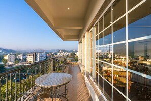 Restaurant - Moustache Select Udaipur (Udaipur)