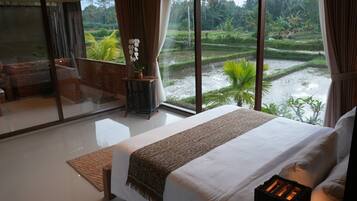 2 chambres, fer et planche à repasser, Wi-Fi, draps fournis