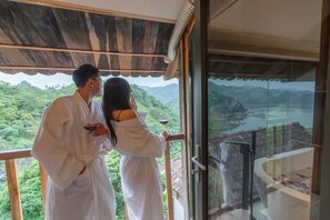 Ropa de cama hipoalergénica y artículos del minibar gratis