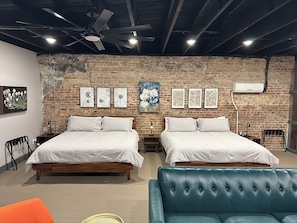 1 bedroom, iron/ironing board, WiFi, bed sheets - Livie’s Loft
Trendy loft on Main Street (Sardis)