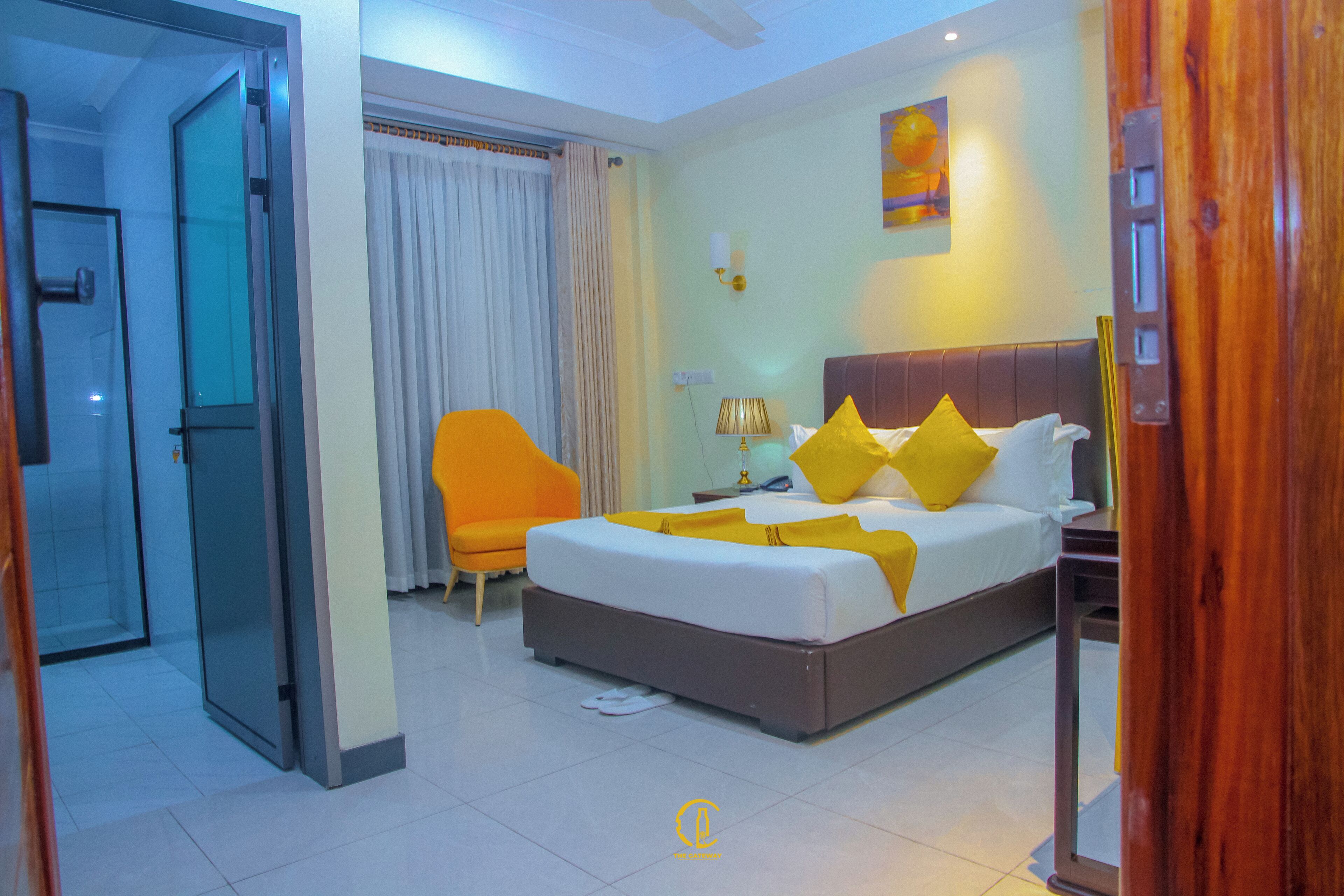 Dobbeltrom – standard, 1 soverom | Safe på rommet, skrivebord, skrivebord for bærbar PC og lydisolert