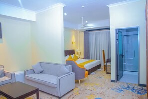 Executive Suite, 1 Bedroom | In-room safe, desk, laptop workspace, soundproofing - Kijichi Gateway Hotel (Dar es Salaam)